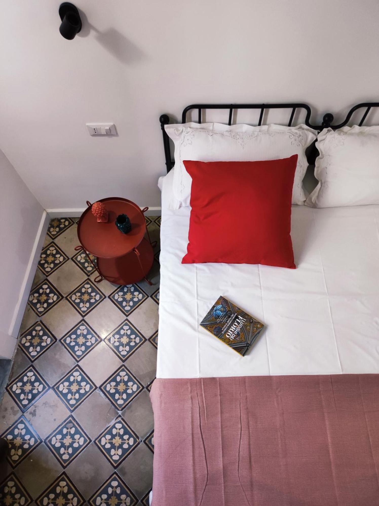 Donna Oliva Guest House Palerme Extérieur photo